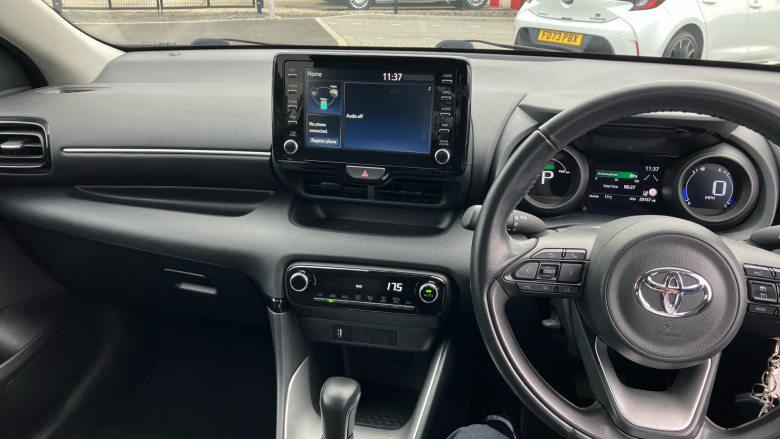 Toyota Yaris 1.5 Hybrid Design 5dr CVT Hybrid Hatchback